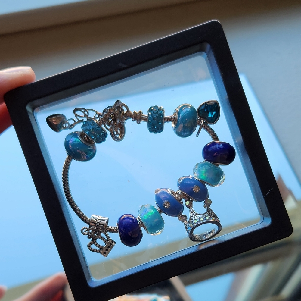 Charm bracelet - Picture 3 of 3